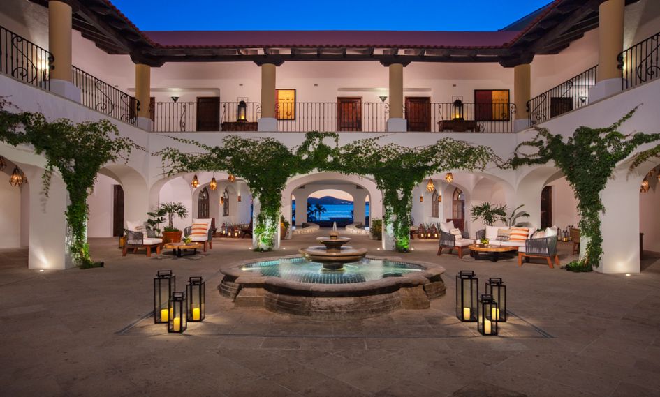 the Zoetry Casa del Mar Los Cabos resort entrance with a fountain