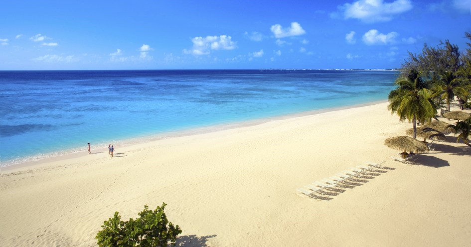 Caribbean Club in Seven Mile Beach, Grand Cayman, Cayman Islands