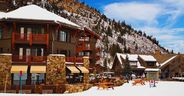 The Ritz-Carlton Club, Aspen Highlands in Aspen, Colorado - Villa & Estate  Deals