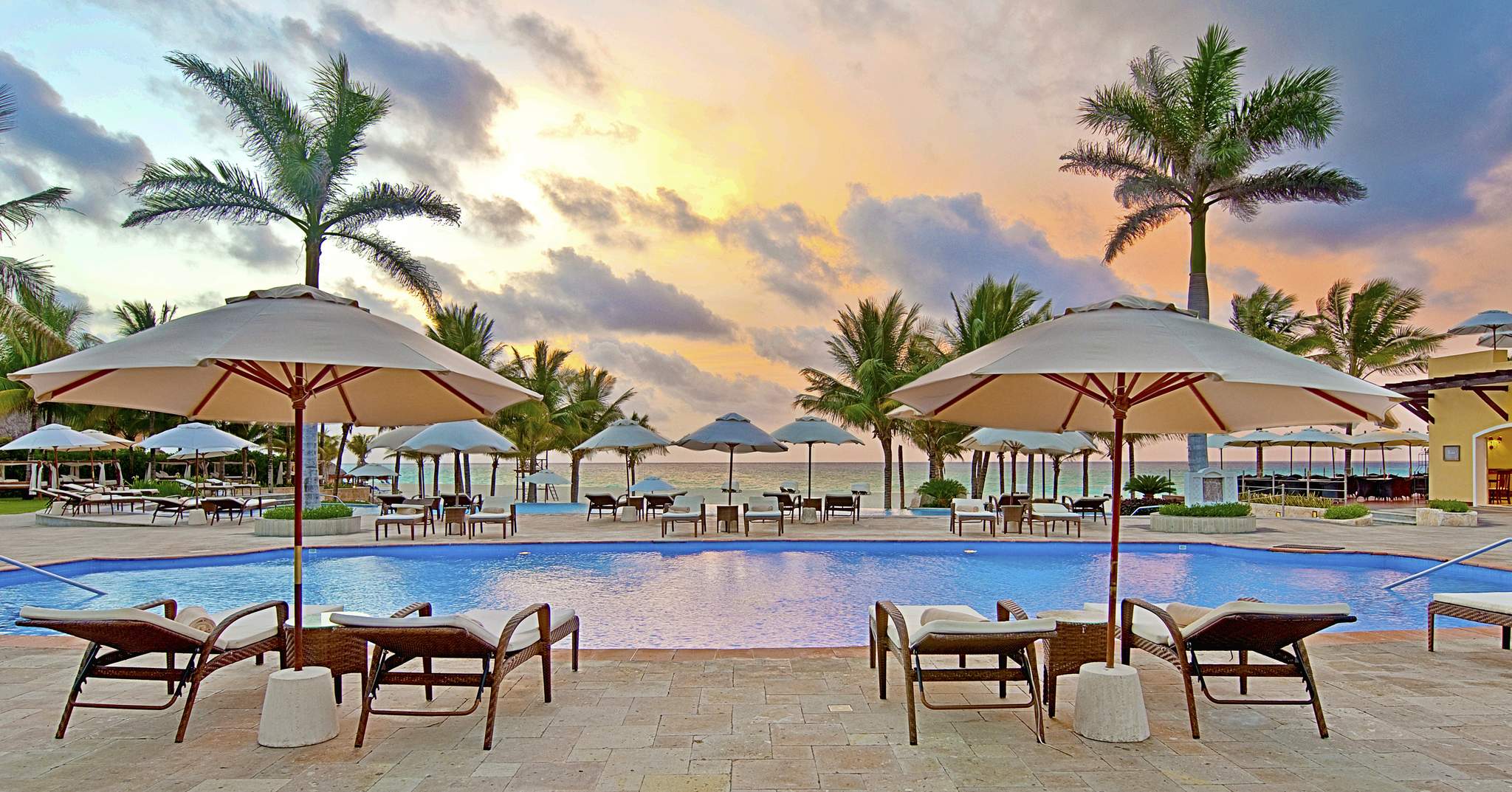 royal hideaway resort playa del carmen