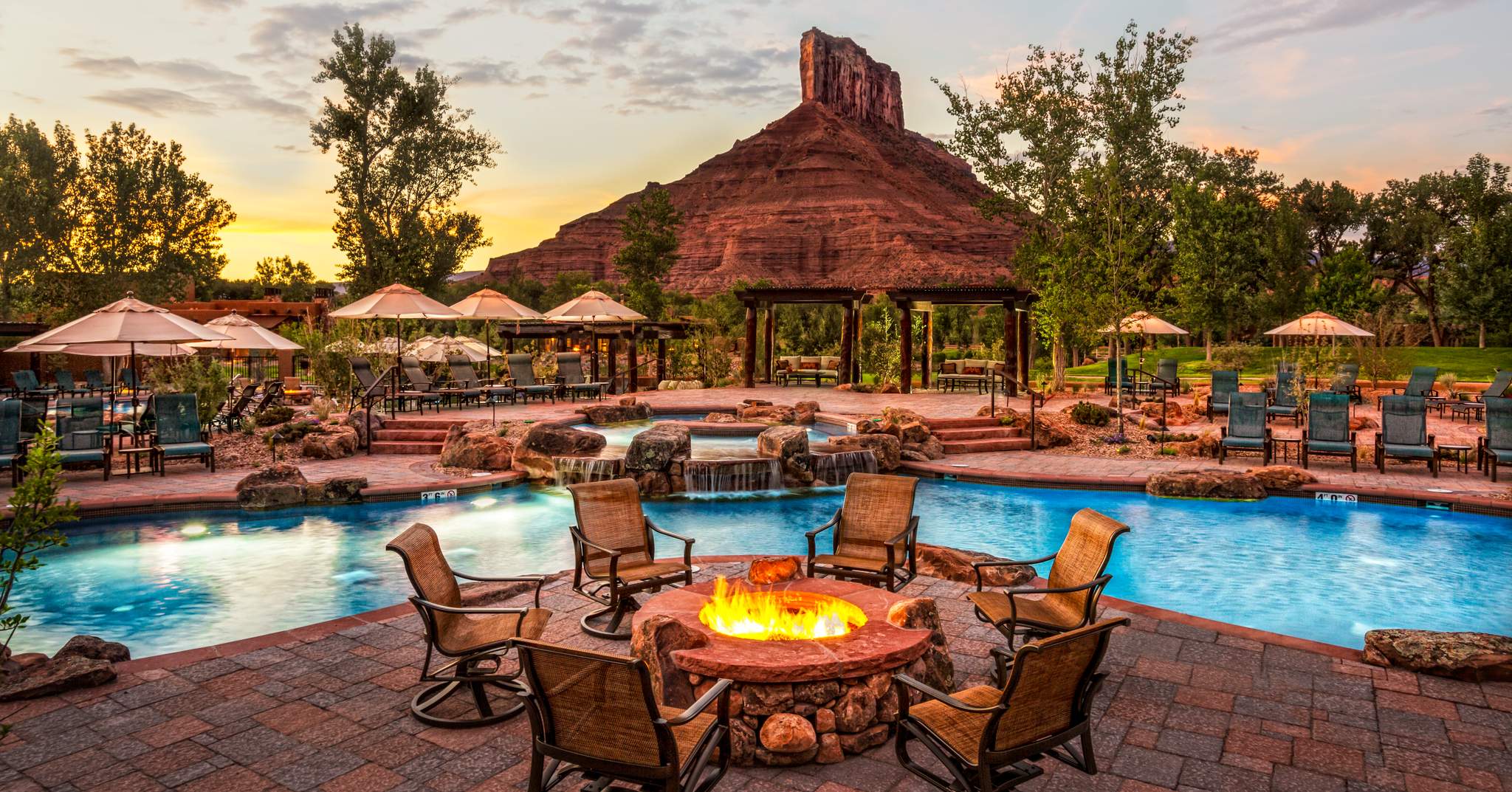 Gateway Canyons Resort A Noble House Resort In Gateway Colorado   Poolside%2BFirepit 