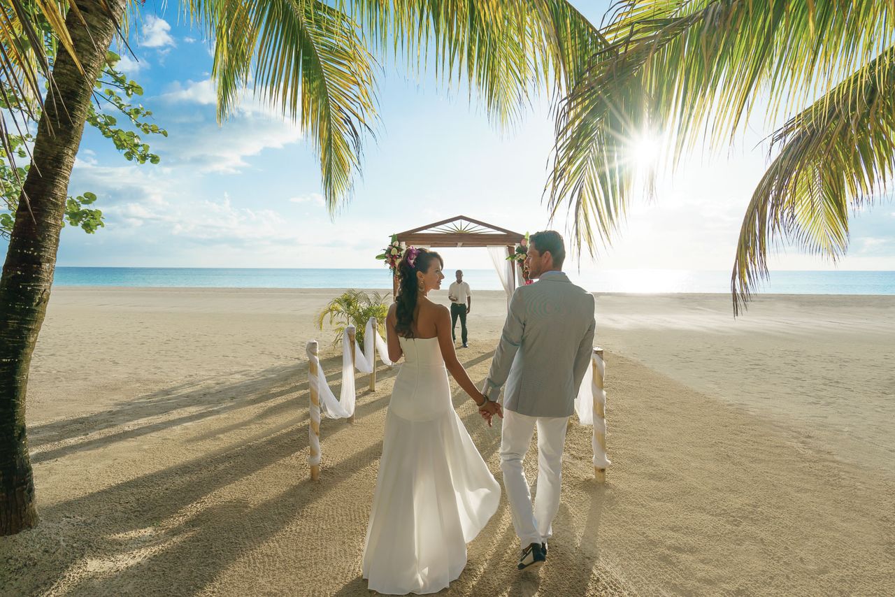 couples-swept-away-in-negril-jamaica-all-inclusive-deals