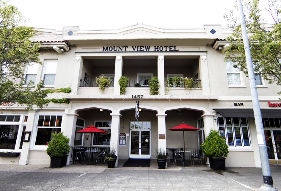 Mount View Hotel & Spa in Calistoga, California