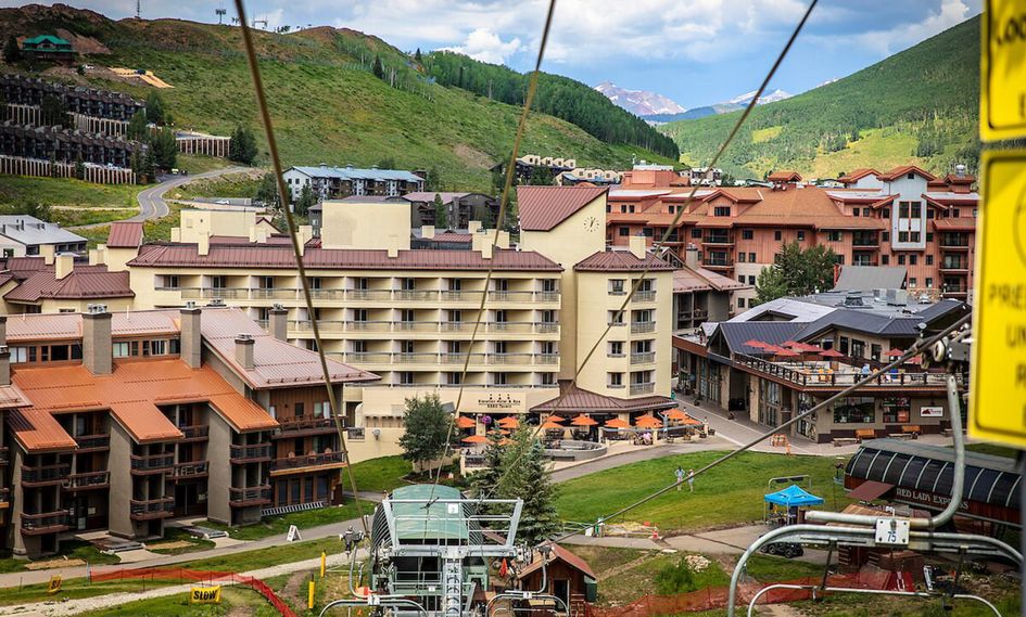 Elevation Hotel Spa In Mount Crested Butte Colorado   Image 10240 618 